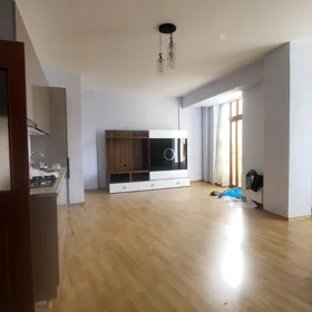 In Baku 125.0 m² apartment is for sale - Image 3