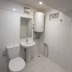 In Baku nan m² apartment is for sale - Image 9
