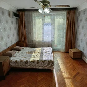 In Baku 80.0 m² apartment is for rent - Image 3