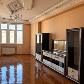 In Baku 100.0 m² apartment is for rent - Image 2