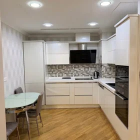 In Baku 130.0 m² apartment is for rent - Image 5