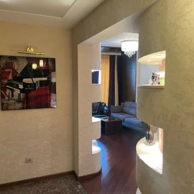 In Baku 90.0 m² apartment is for rent - Image 9