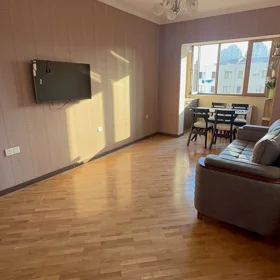 In Baku 70.0 m² apartment is for rent - Image 3