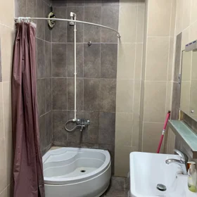 In Baku 100.0 m² apartment is for rent - Image 9