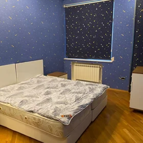 In Baku 210.0 m² apartment is for rent - Image 2