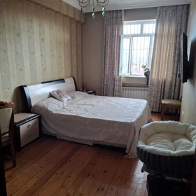 In Binəqədi rayonu 60.0 m² apartment is for sale - Image 4