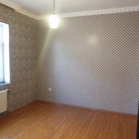 In Baku 104.0 m² house with 4.0 rooms is for sale - Image 10