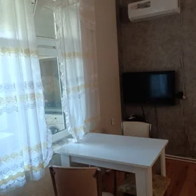 In Sumgayit 30.0 m² house with 1.0 rooms is for rent - Image 2