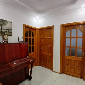 In Baku 90.0 m² apartment is for sale - Image 6