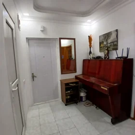 In Baku 90.0 m² apartment is for sale - Image 7