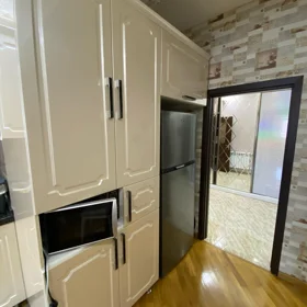 In Baku 80.0 m² apartment is for rent - Image 2