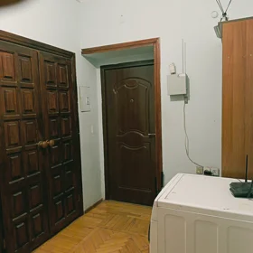 In Baku 100.0 m² apartment is for sale - Image 3
