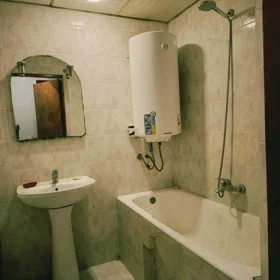 In Baku 100.0 m² apartment is for sale - Image 8