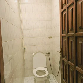 In Baku 100.0 m² apartment is for sale - Image 9