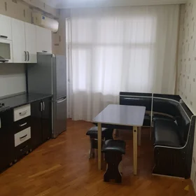 In Baku 90.0 m² apartment is for rent - Image 5