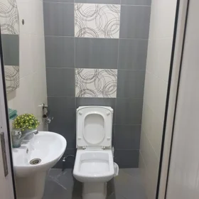 In Baku 90.0 m² apartment is for rent - Image 8
