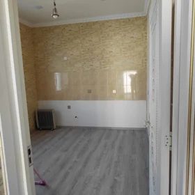 In Baku 140.0 m² house with 4.0 rooms is for sale - Image 4