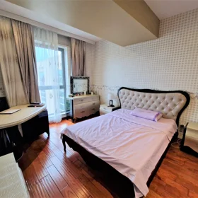 In Baku 215.0 m² apartment is for rent - Image 2