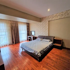 In Baku 215.0 m² apartment is for rent - Image 8