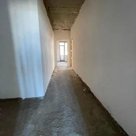In Baku 180.0 m² apartment is for sale - Image 10