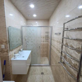 In Baku 72.0 m² apartment is for rent - Image 2