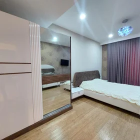 In Baku 90.0 m² apartment is for rent - Image 5