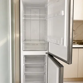 In Baku 70.0 m² apartment is for rent - Image 2