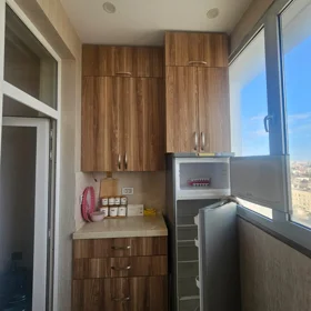 In Səbail rayonu 70.0 m² apartment is for rent - Image 2