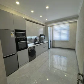 In Baku 100.0 m² apartment is for rent - Image 4