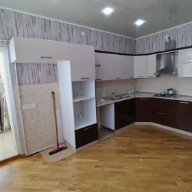 In Baku 108.0 m² apartment is for sale - Image 6