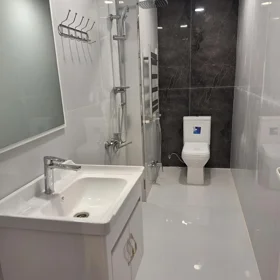 In Khirdalan 65.0 m² apartment is for rent - Image 8