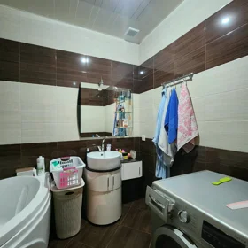 In Baku 142.0 m² apartment is for sale - Image 2