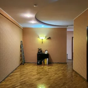 In Baku 142.0 m² apartment is for sale - Image 5