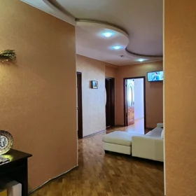 In Baku 142.0 m² apartment is for sale - Image 7