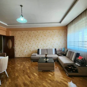 In Baku 142.0 m² apartment is for sale - Image 8