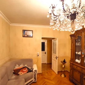 In Baku 90.0 m² apartment is for sale - Image 3