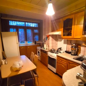 In Baku 90.0 m² apartment is for sale - Image 10