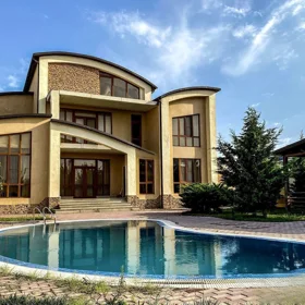 In nan 450.0 m² house with 5.0 rooms is for sale - Image 3