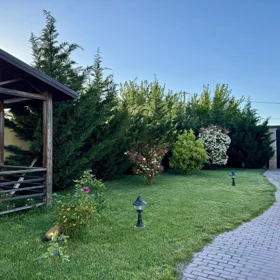 In nan 450.0 m² house with 5.0 rooms is for sale - Image 9