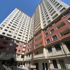 In Baku 162.0 m² apartment is for sale - Image 3