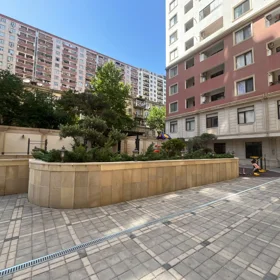 In Baku 162.0 m² apartment is for sale - Image 6