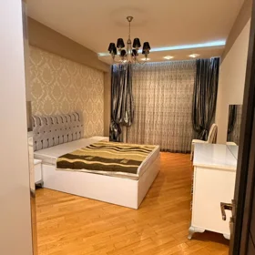 In Baku 95.0 m² apartment is for rent - Image 3