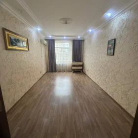 In Baku 80.0 m² apartment is for rent - Image 3