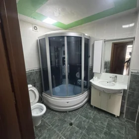 In Baku 80.0 m² apartment is for rent - Image 5