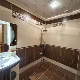 In Baku 75.0 m² apartment is for rent - Image 10