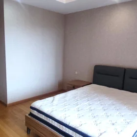 In Baku 90.0 m² apartment is for rent - Image 7