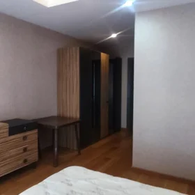 In Baku 90.0 m² apartment is for rent - Image 8