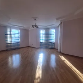 In Khirdalan 520.0 m² house with 7.0 rooms is for sale - Image 10