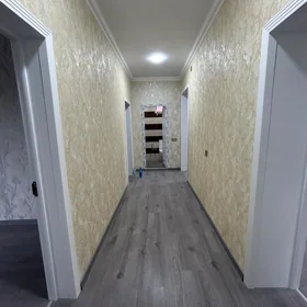 In Suraxanı rayonu 180.0 m² house with 4.0 rooms is for sale - Image 9