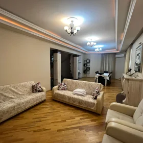 In Səbail rayonu 500.0 m² house with 7.0 rooms is for rent - Image 3